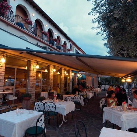 Hotel Fraderiana Torri del Benaco Kültér fotó