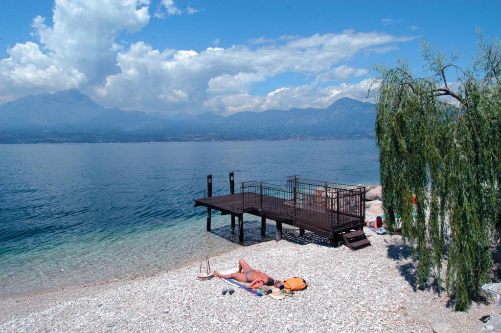 Hotel Fraderiana Torri del Benaco Szoba fotó