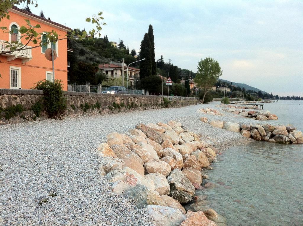 Hotel Fraderiana Torri del Benaco Szoba fotó