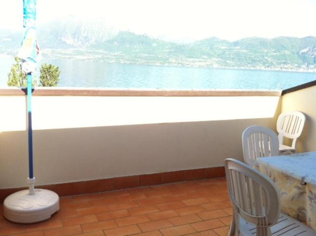 Hotel Fraderiana Torri del Benaco Kültér fotó